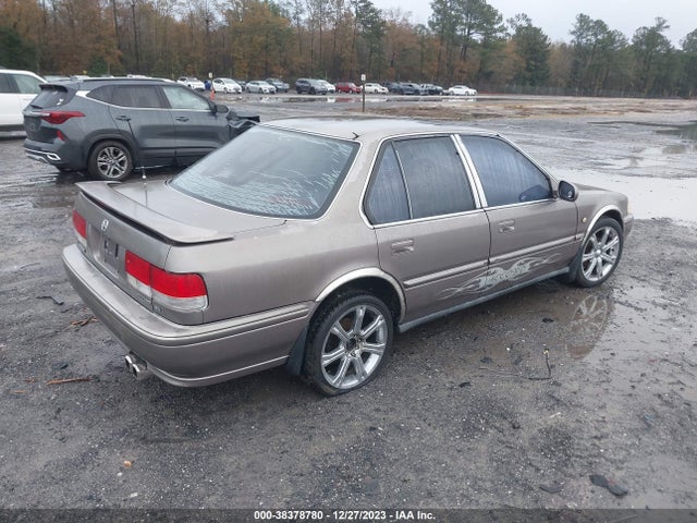 1993 HONDA ACCORD EX VIN: 1HGCB7679PA055993