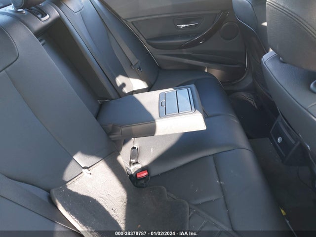 BMW 328i Xdrive 2015 WBA3B3C50FJ985092 Image 8