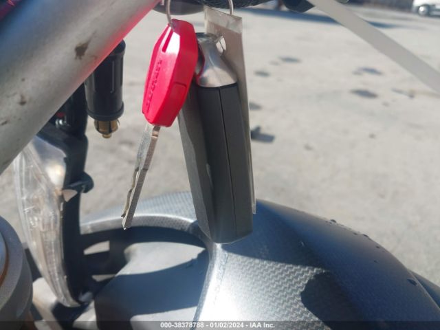 2019 DUCATI MULTISTRADA ZDMAAEKW2KB008807 Photo 10