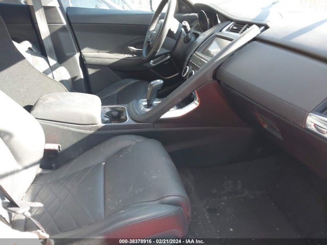 2020 JAGUAR E-PACE SADFP2FXXL1Z76747 Photo 4