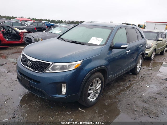 KIA SORENTO LX 2014 5XYKTCA61EG441884 Image 2