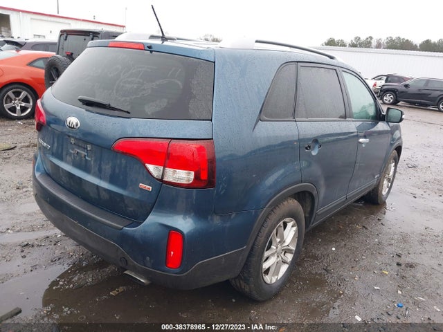 KIA SORENTO LX 2014 5XYKTCA61EG441884 Image 4