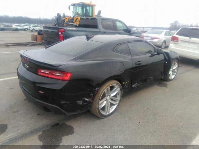 Chevrolet Camaro 2lt 2017 1G1FD1RX8H0107001 Image 4