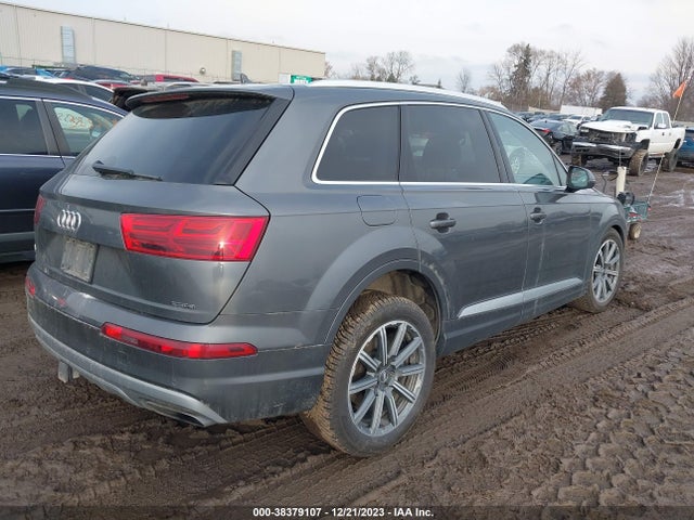 Audi Q7 55 Premium 2019 WA1LAAF71KD029212 Image 4