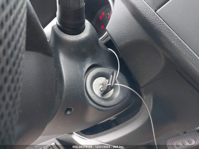 2009 NISSAN VERSA 1.8S VIN: 3N1BC13E69L495305