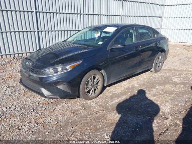KIA Forte Lxs 2023 3KPF24AD0PE523520 Image 2