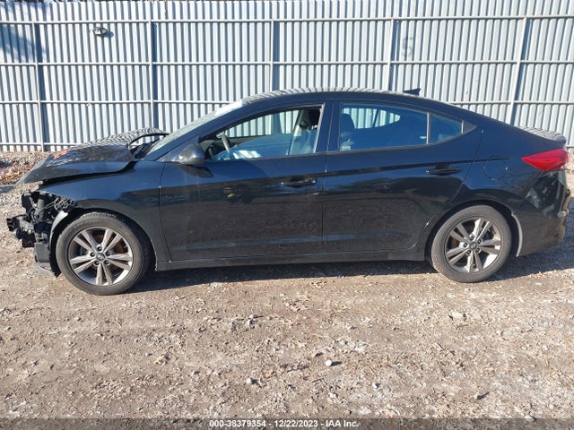 2018 HYUNDAI ELANTRA SEL VIN: 5NPD84LF8JH281194