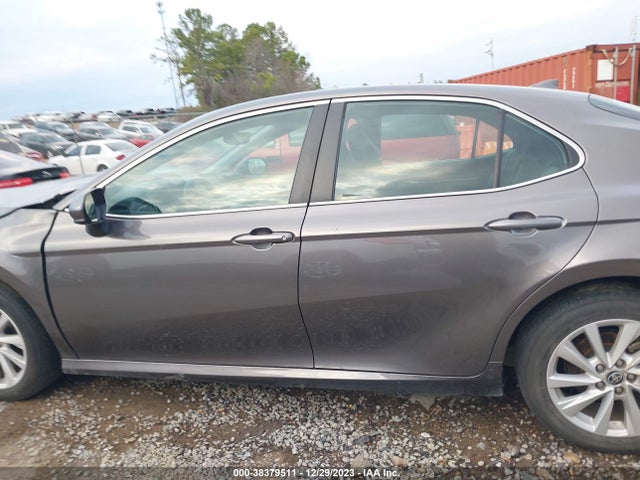 Toyota CAMRY LE 2022 4T1C11AKXNU678329 Image 14