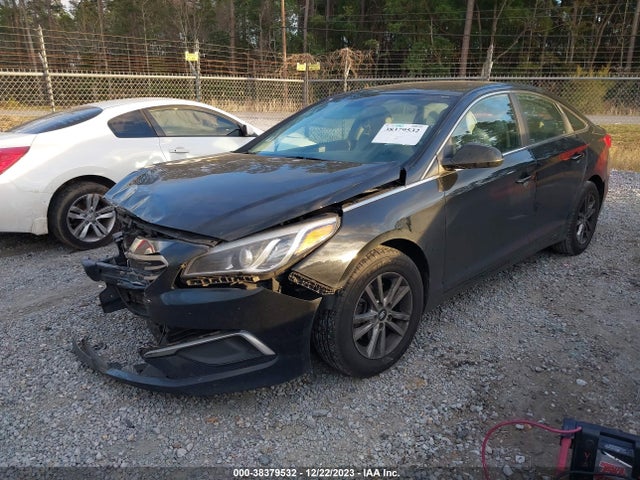 Hyundai SONATA SE 2016 5NPE24AFXGH377118 Image 2
