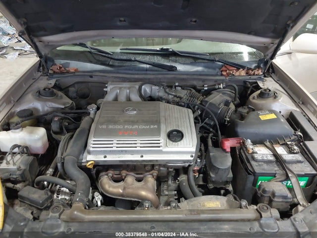 1999 LEXUS ES 300 VIN: JT8BF28G8X0230818