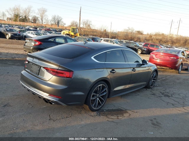 WAUC4CF56JA083755 Audi S5 3.0t Premium Plus