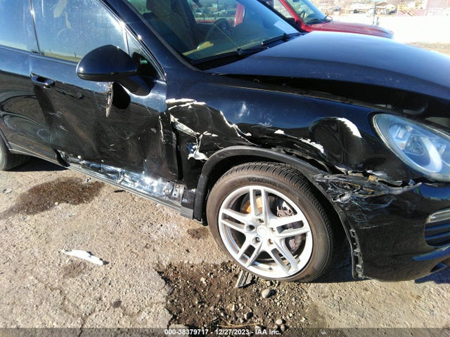 2011 PORSCHE CAYENNE WP1AA2A26BLA00758 Photo 5