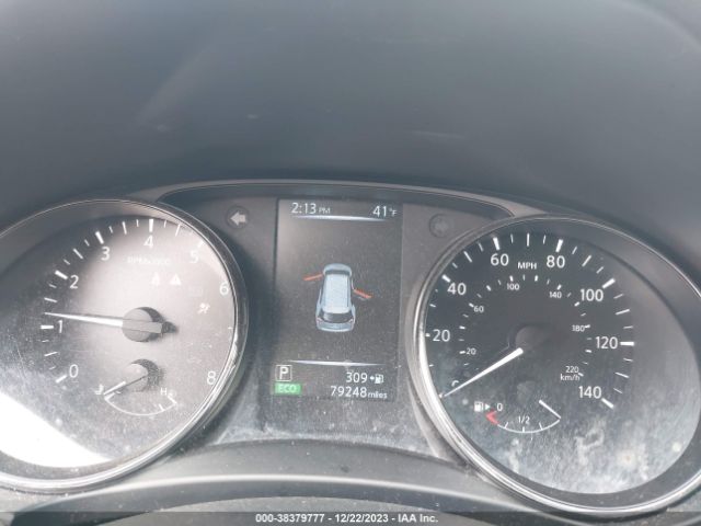 JN8AT2MT1HW394715 Nissan Rogue Sl