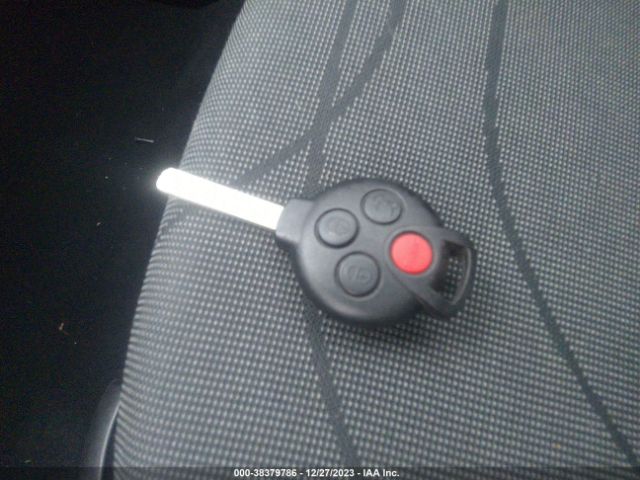 WMEEJ3BA8FK800389 Smart Fortwo Passion/pure