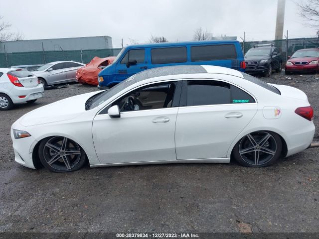 W1K3G4FB5MJ314578 Mercedes-Benz A 220 4matic