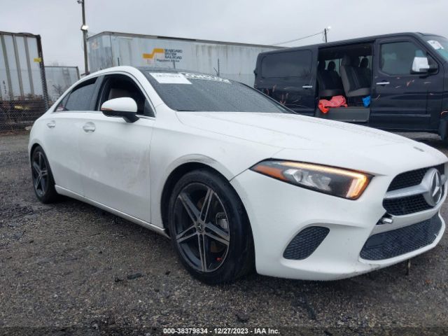 W1K3G4FB5MJ314578 Mercedes-Benz A 220 4matic