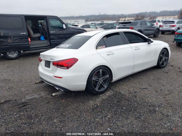 W1K3G4FB5MJ314578 Mercedes-Benz A 220 4matic