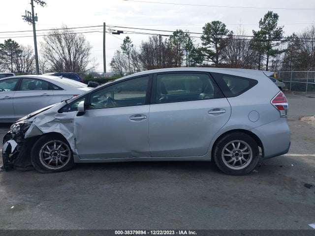Toyota Prius V Four 2015 JTDZN3EU8FJ033854 Image 13