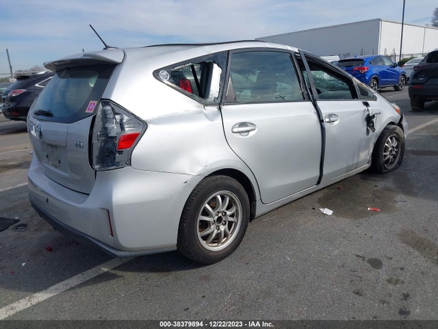 Toyota Prius V Four 2015 JTDZN3EU8FJ033854 Image 4