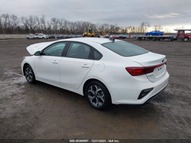 3KPF24AD7ME394445 KIA Forte Lxs