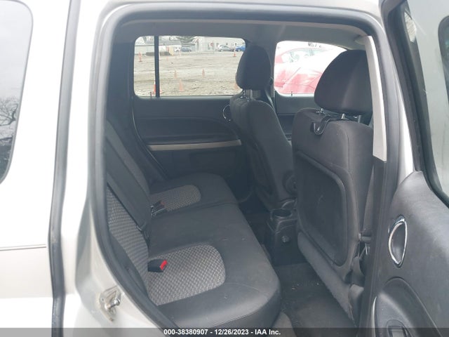 2010 CHEVROLET HHR LT VIN: 3GNBABDB0AS501047