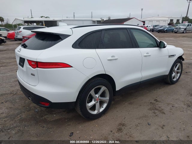 2018 JAGUAR F-PACE SADCJ2FX2JA329017 Photo 3