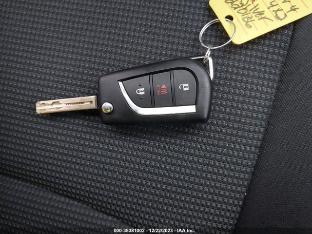 Toyota RAV4 LE 2022 2T3H1RFV2NW220136 Image 11