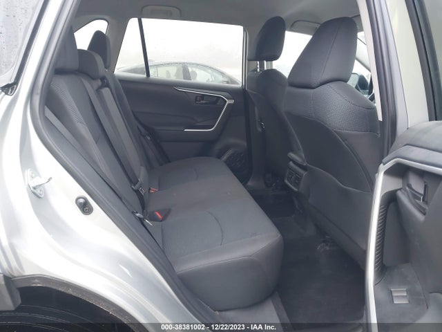 Toyota RAV4 LE 2022 2T3H1RFV2NW220136 Image 8