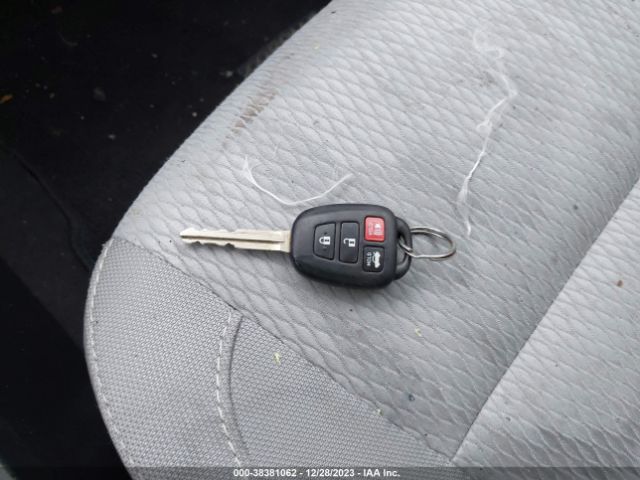 2T1BURHE6FC467875 Toyota Corolla Le Plus