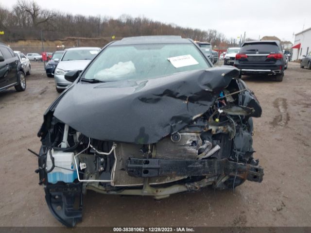 2T1BURHE6FC467875 Toyota Corolla Le Plus