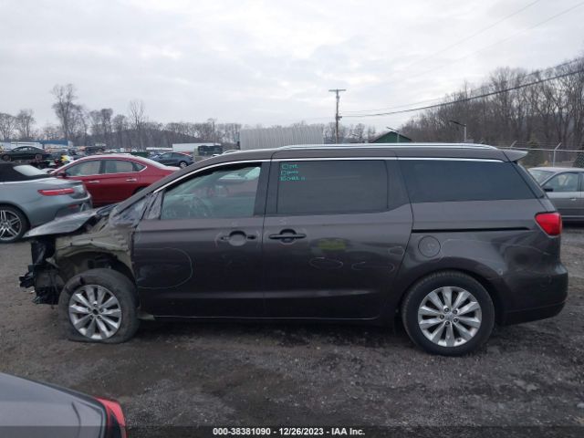 KNDMC5C19H6257242 KIA SEDONA EX