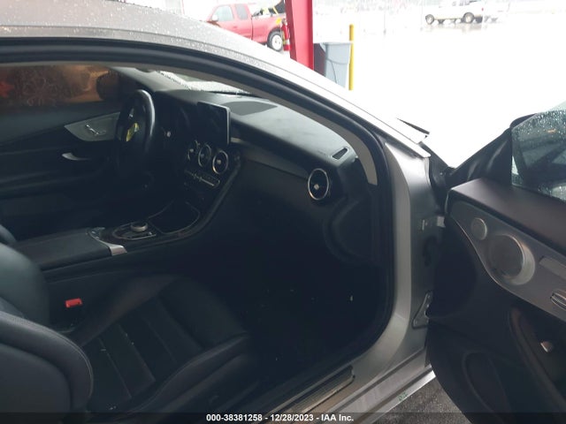 2017 MERCEDES-BENZ C 300 4MATIC VIN: WDDWJ4KB6HF330303