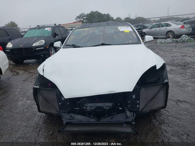 Tesla Model S 60/70/75/85 2016 5YJSA1E17GF160983 Image 13