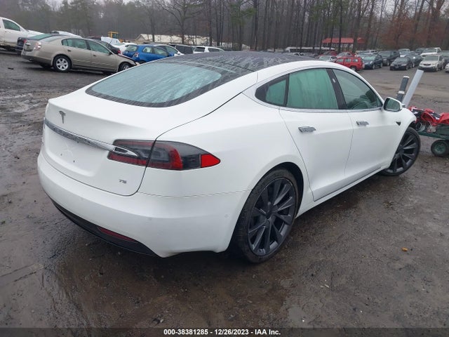 Tesla Model S 60/70/75/85 2016 5YJSA1E17GF160983 Image 4