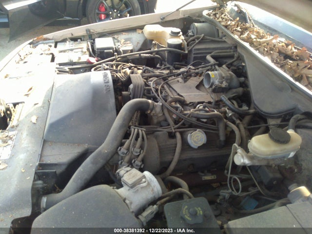 1993 FORD CROWN VICTORIA LX VIN: 2FALP74W8PX143327