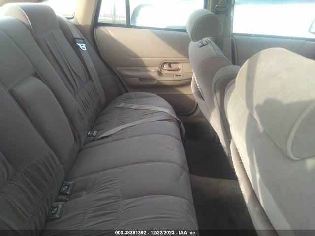 1993 FORD CROWN VICTORIA LX VIN: 2FALP74W8PX143327