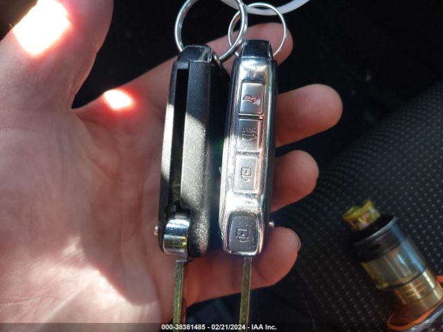 3KPF24AD6ME267945 KIA Forte Lxs