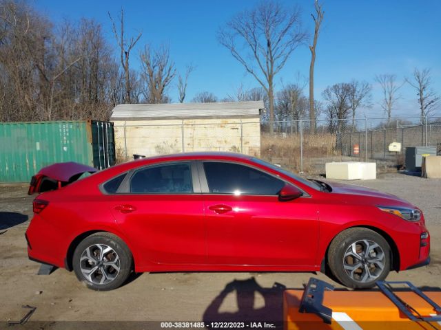3KPF24AD6ME267945 KIA Forte Lxs