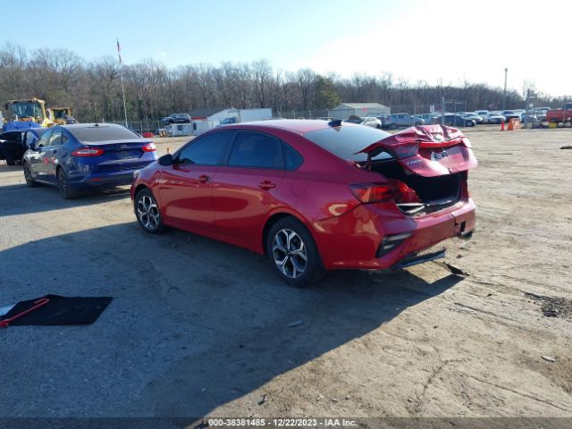 3KPF24AD6ME267945 KIA Forte Lxs
