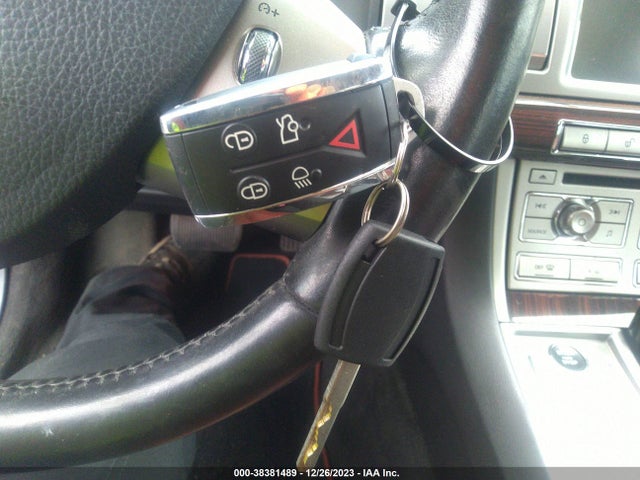 2010 JAGUAR XF SAJWA0GB4ALR74189 Photo 10