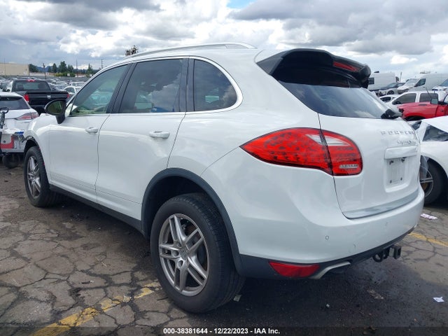 2012 PORSCHE CAYENNE WP1AB2A26CLA48114 Photo 2