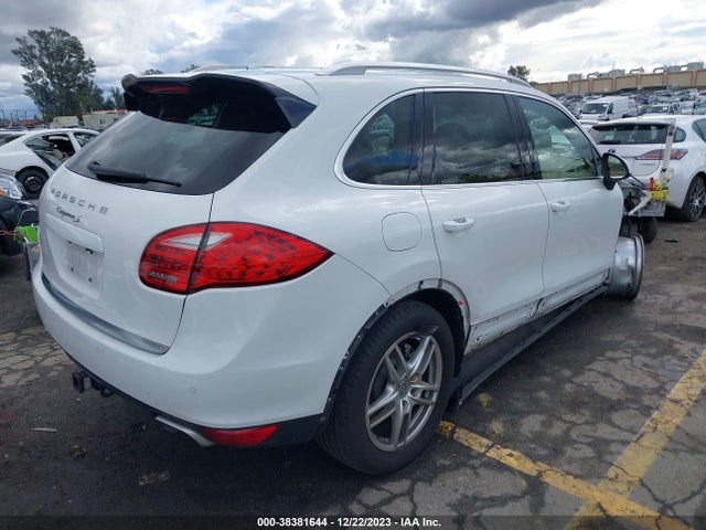 2012 PORSCHE CAYENNE WP1AB2A26CLA48114 Photo 3