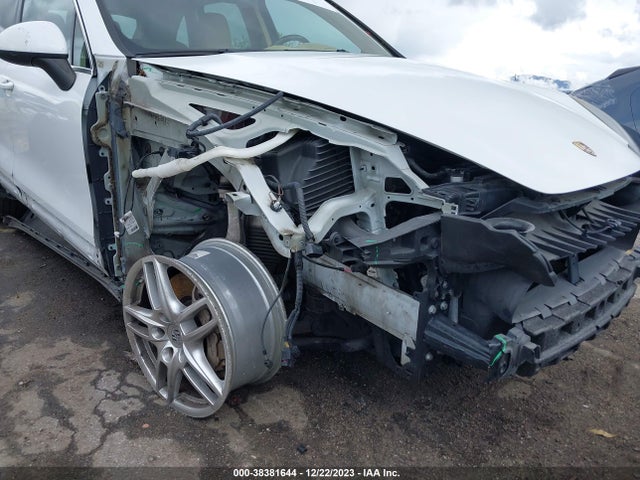 2012 PORSCHE CAYENNE WP1AB2A26CLA48114 Photo 5