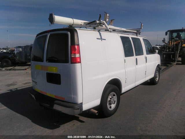 Chevrolet Express 2500 Work Van 2014 1GCWGFCB3E1132872 Image 4