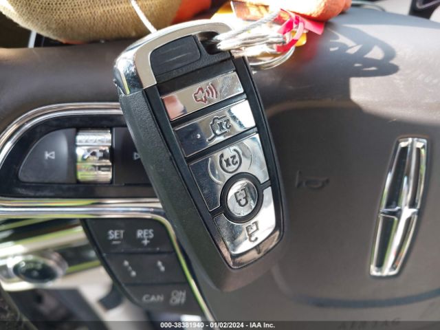 5LMJJ2KT5LEL10472 Lincoln Navigator Reserve