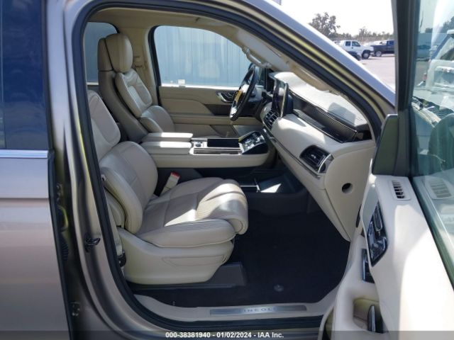 5LMJJ2KT5LEL10472 Lincoln Navigator Reserve