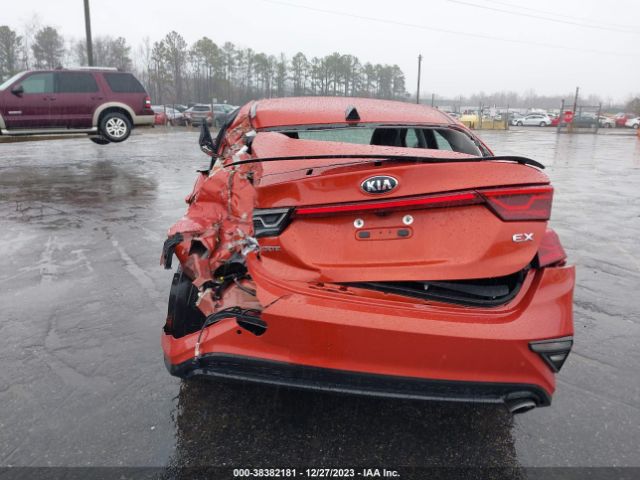 3KPF54AD2KE070646 KIA FORTE EX