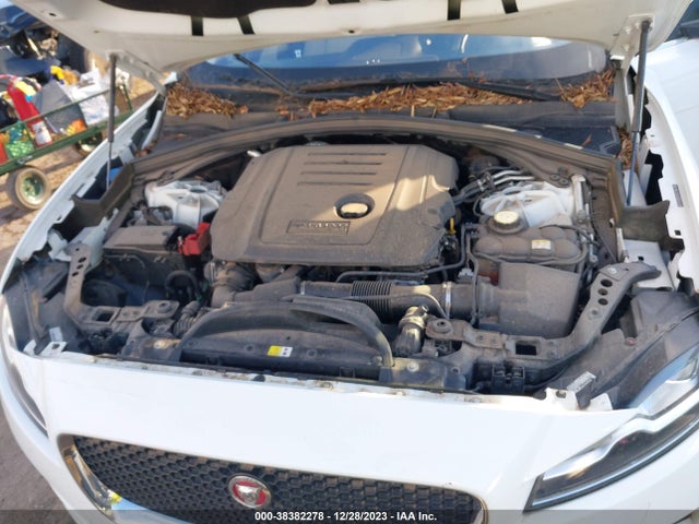 2017 JAGUAR F-PACE SADCK2BN8HA493111 Photo 9