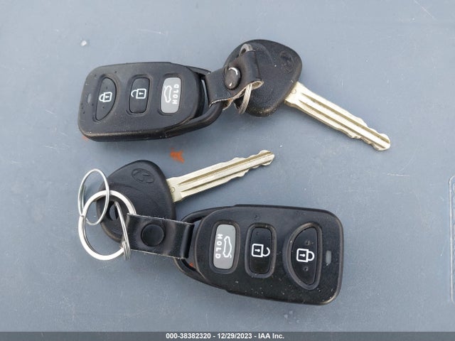 Hyundai ELANTRA SE 2018 5NPD74LF3JH277010 Image 11