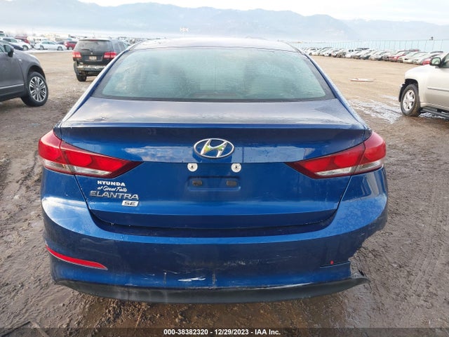 Hyundai ELANTRA SE 2018 5NPD74LF3JH277010 Image 17